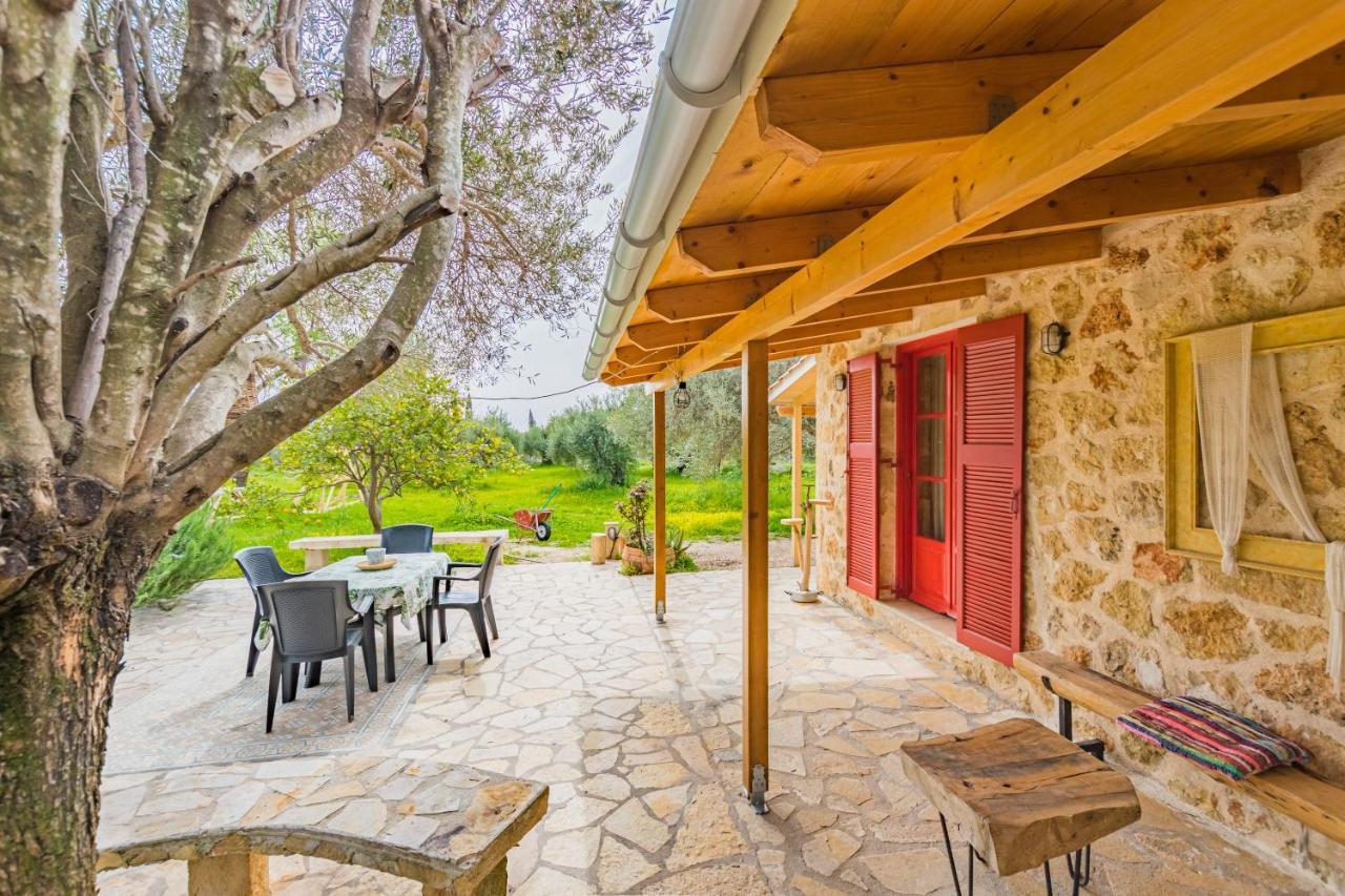Villa Dreamy Stone House à Pesádha Extérieur photo