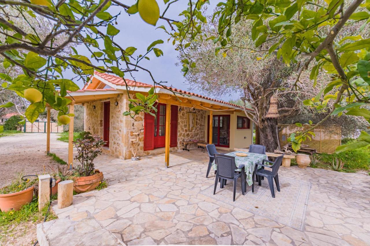 Villa Dreamy Stone House à Pesádha Extérieur photo